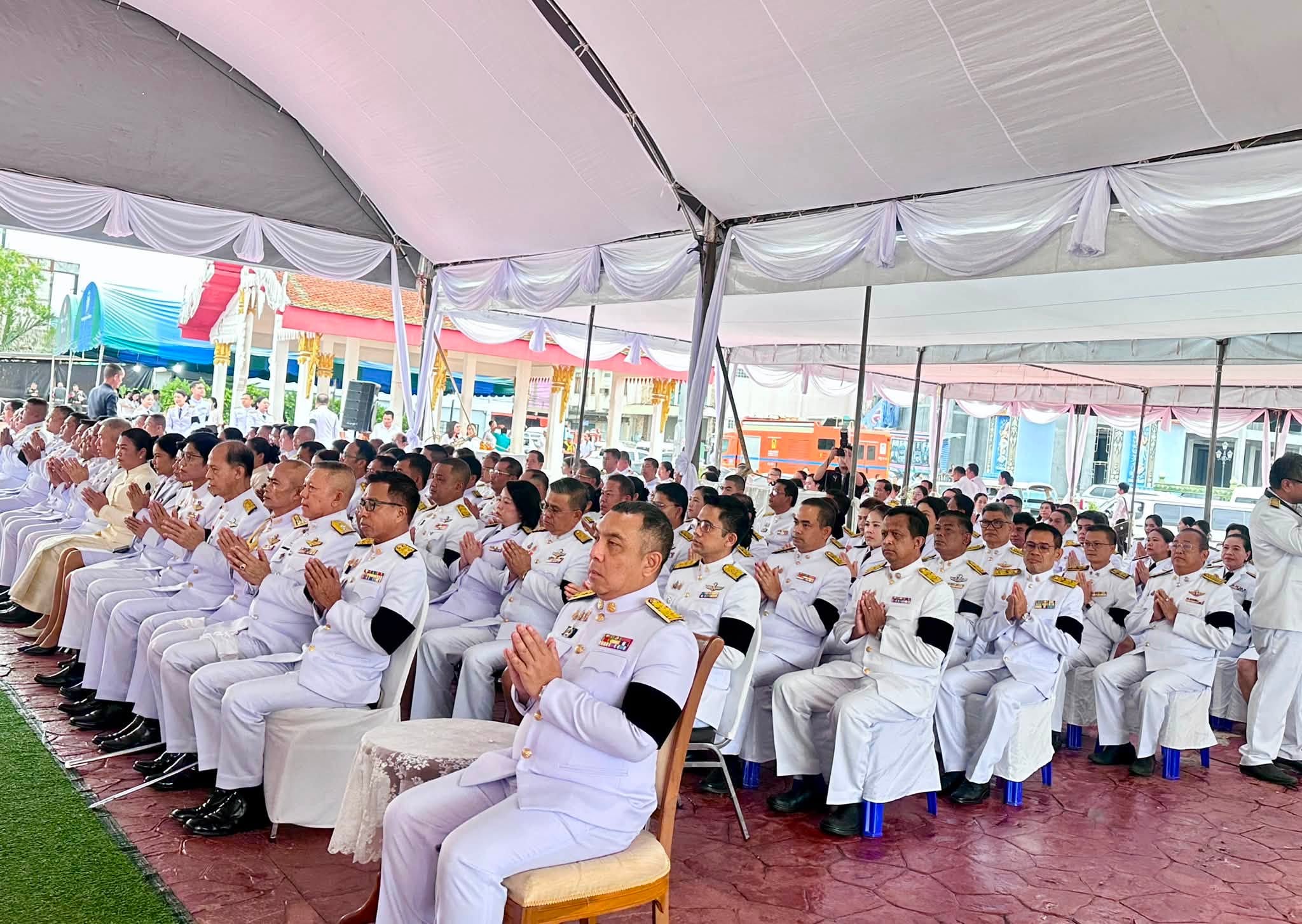 พช,สุราษฎร์ธานี ร่วมพิธีเจริญพระพุทธมนต์ และทำบุญตักบาตรถวายพระราชกุศล เนื่องในโอกาสวันเฉลิมพระชนมพรรษาพระบาทสมเด็จพระเจ้าอยู่หัว 28 กรกฎาคม 2569
