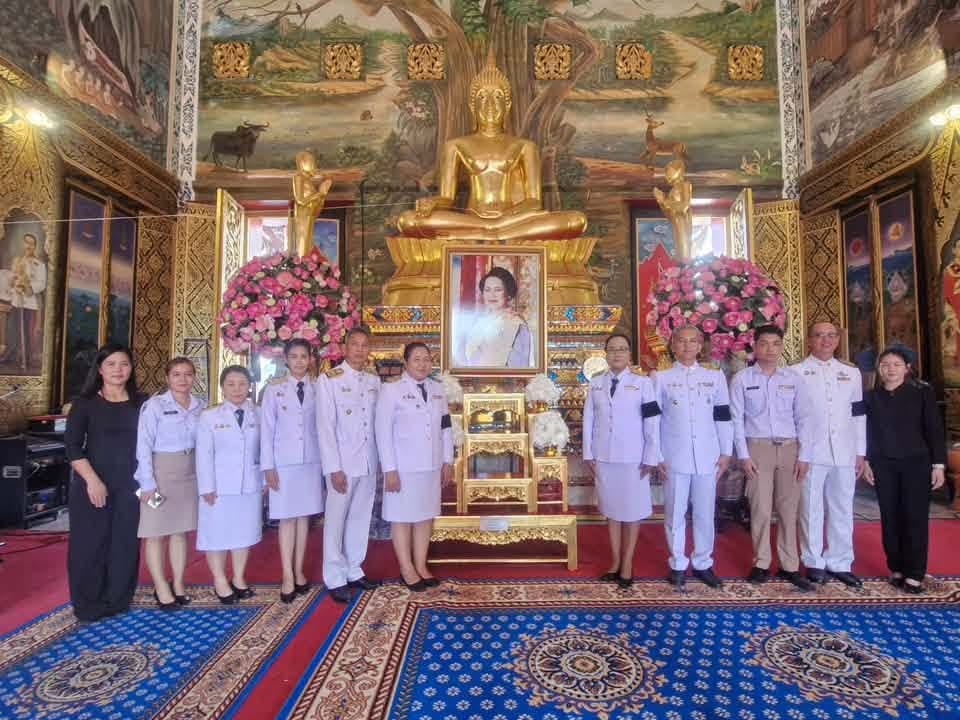 พช.สุราษฎร์ธานี น้อมรำลึกในพระมหากรุณาธิคุณ ร่วมพิธีเนื่องในวันคล้ายวันสวรรคต สมเด็จพระนางเจ้าสิริกิติ์ พระบรมราชินีนาถ พระบรมราชชนนีพันปีหลวง